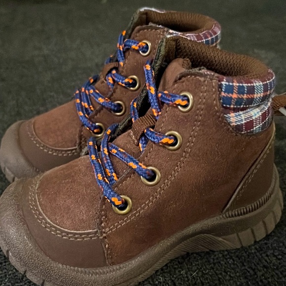 NEW OshKosh B’gosh Brown Size 5 toddler boots - Picture 6 of 6